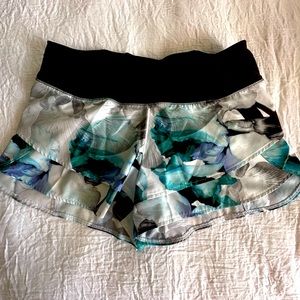 CALIA by Carrie Underwood shorts